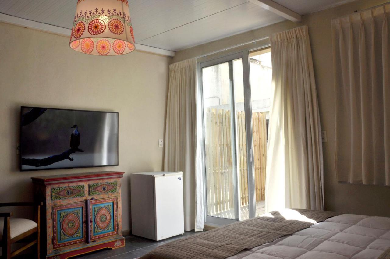 Casa Alevines Hostel & Suites Пунта-дель-Эсте Экстерьер фото